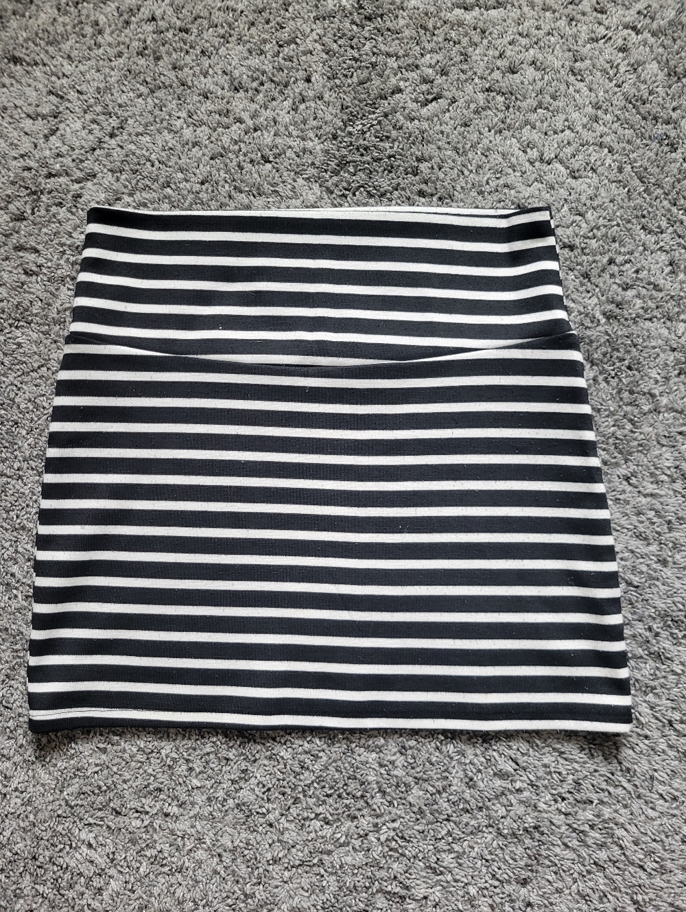 Striped Black & White Mini Skirt - Classic Women's Skirt Size Small